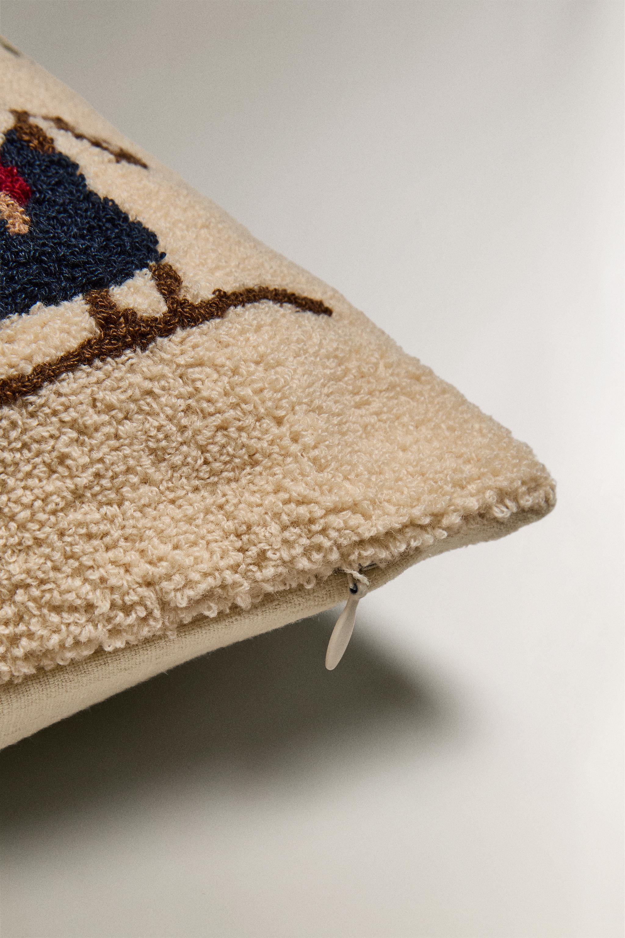 SNOWY HOUSE CHRISTMAS THROW PILLOW COVER